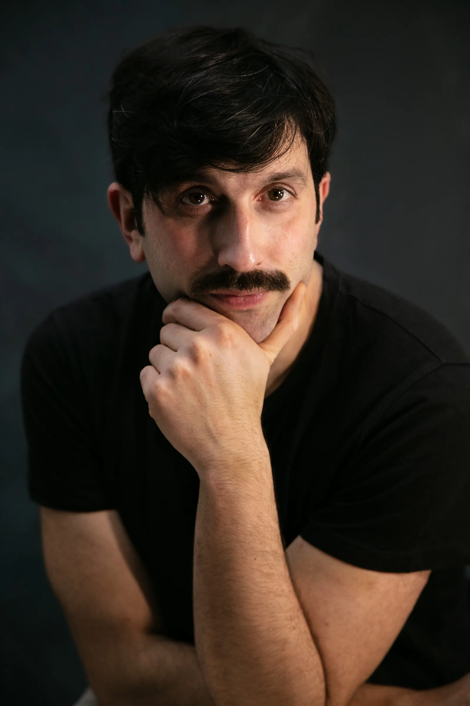 Portrait de Mathieu avec moustache